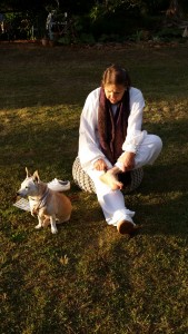 Activating acupressure points for self healing